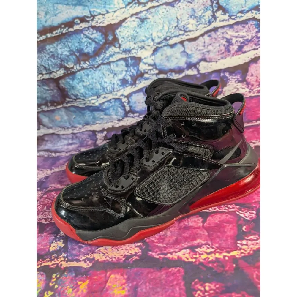 Jordan Mars 270 Bred - CD7070-006 Size 9 Black Red Lace Up Swoosh